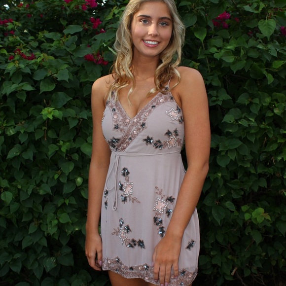 Beaded Party dress - Picture 1 of 6